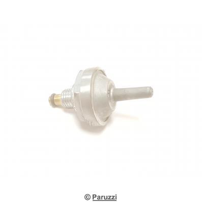 Pneumatic cut-off valve
