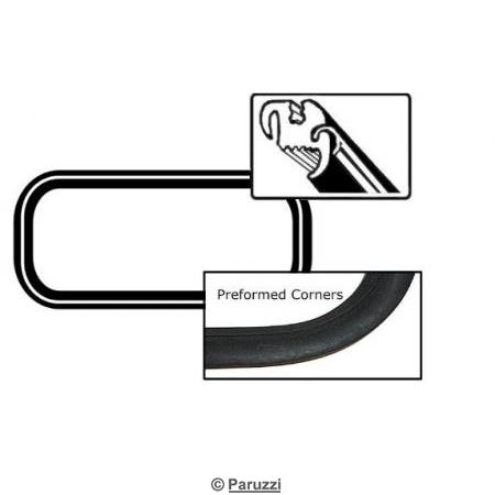 Achterruitrubber met sierlijstgroef 
