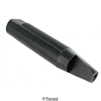 Wheel clip riveting tool